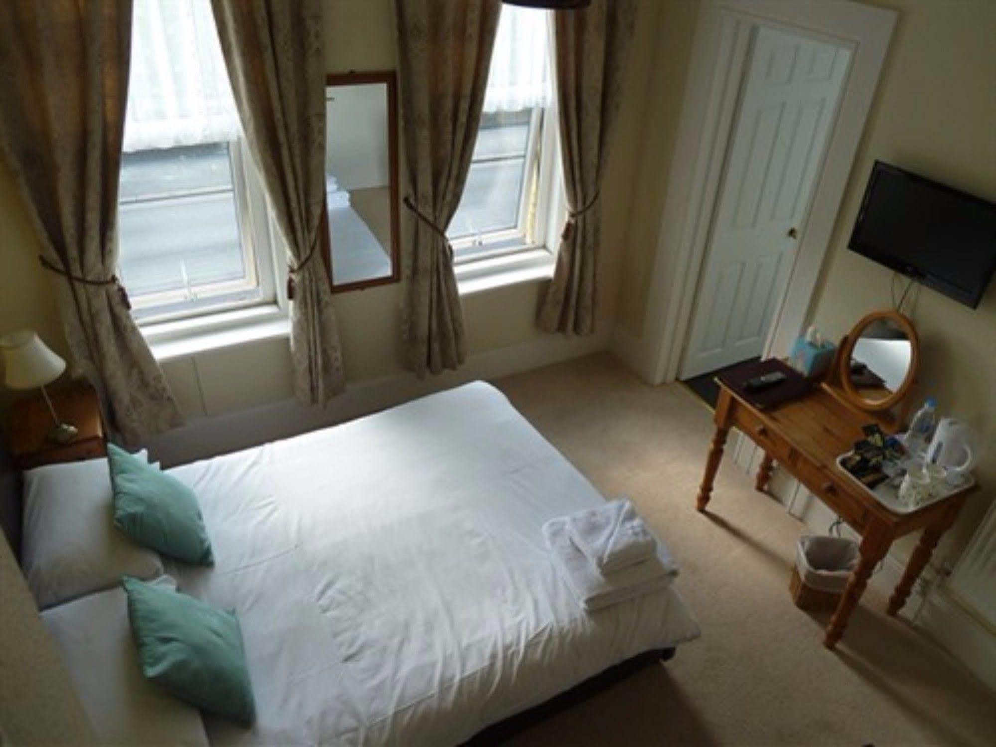 Rutland Guest House St Leonards-on-Sea Экстерьер фото